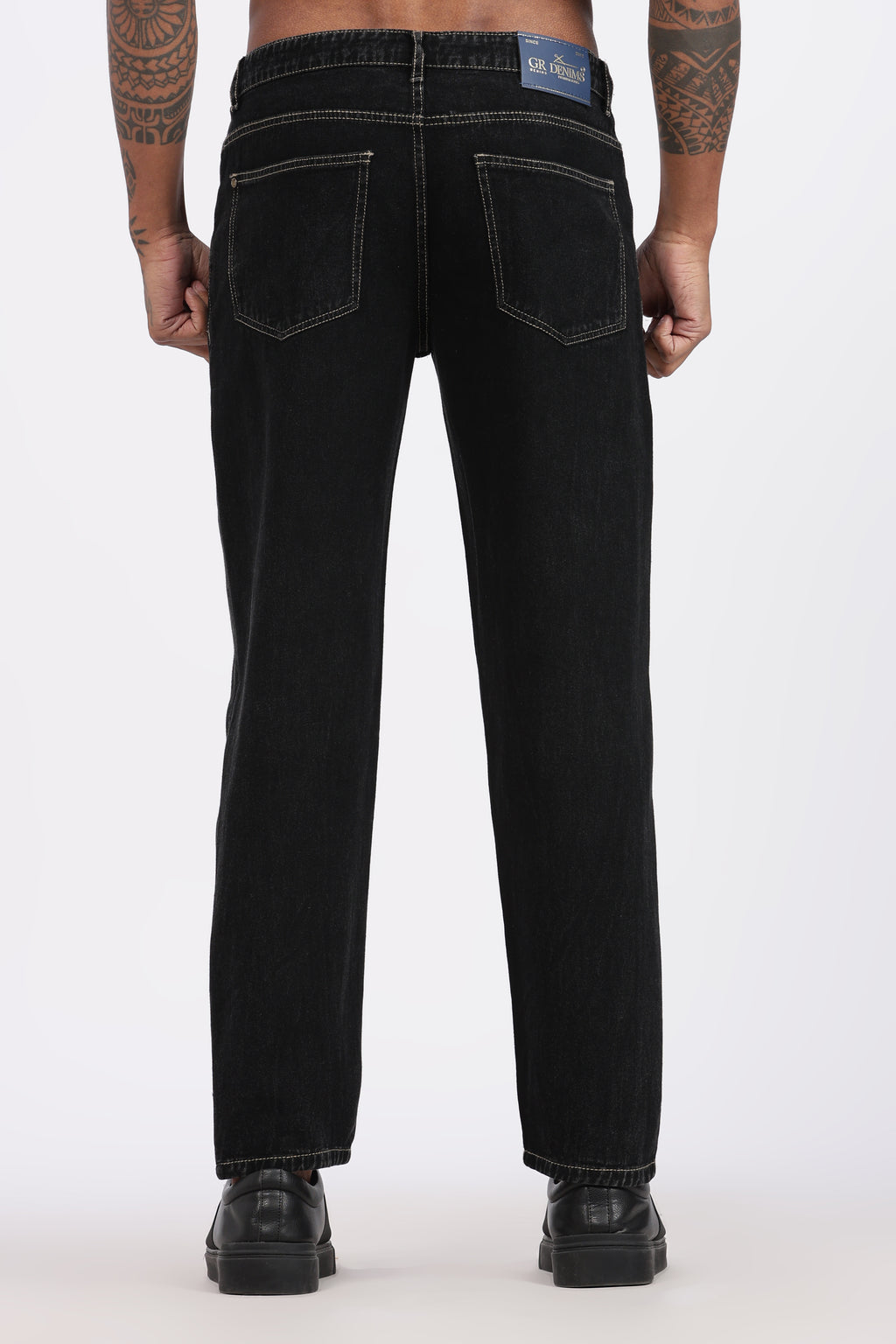 Men's Slim Tapered Jeans with Contrast Stitching - Black